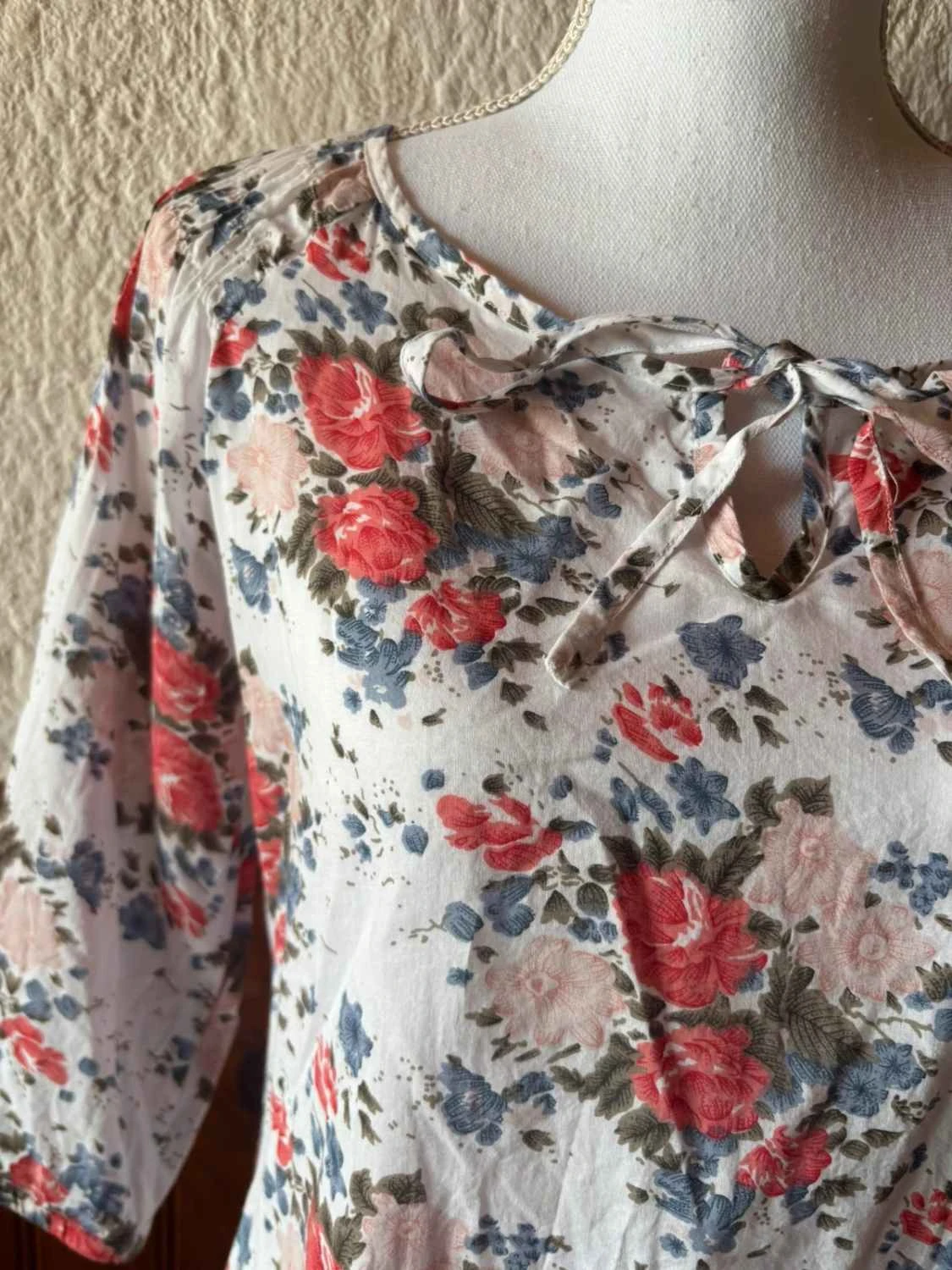 Blusa floral bohemia B.N.K – Detalle de lazo para atar – Talla S / 36 – photo 2